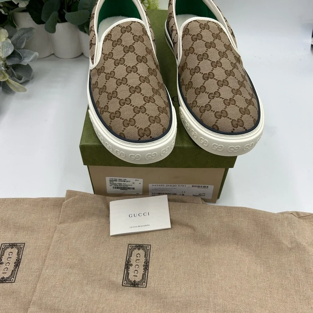 Men's Gucci, GG Supreme, slip on canvas sneakers size 13 made in Italy